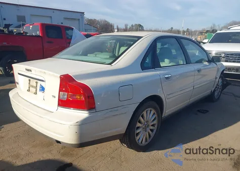 2005 Volvo S80 T6 z USA, uszkodzony, nr VIN YV1TS911051411090